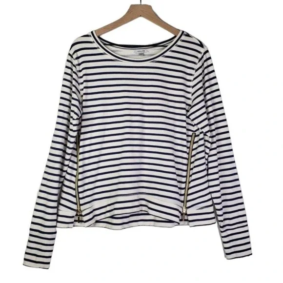 Stella & Dot Crush It Stripe Sweatshirt Top Zip Hem L Navy‎ Blue Off White - Picture 2 of 9